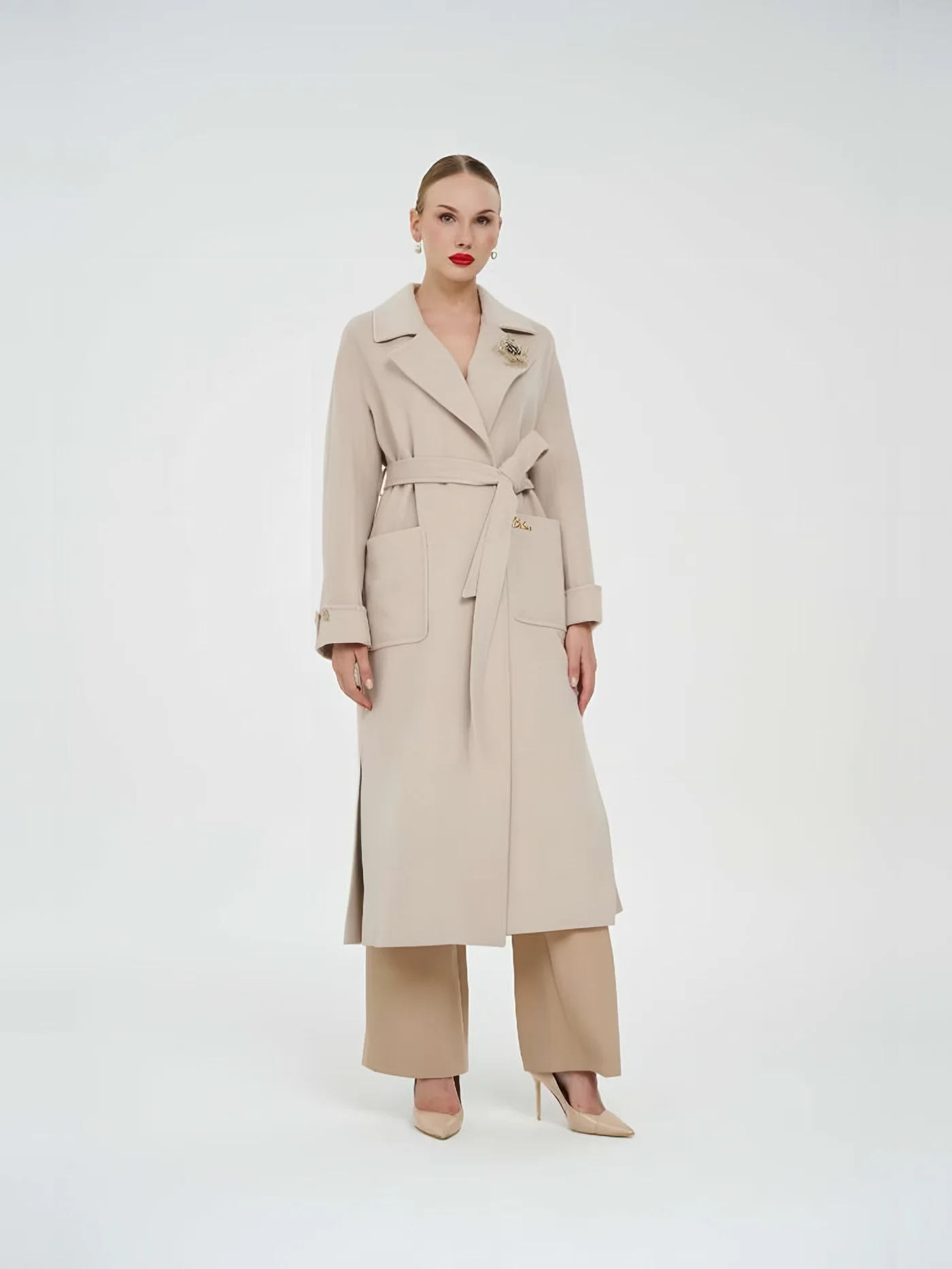 Belted Coat with Brooch — عارضة ترتدي · 1/1