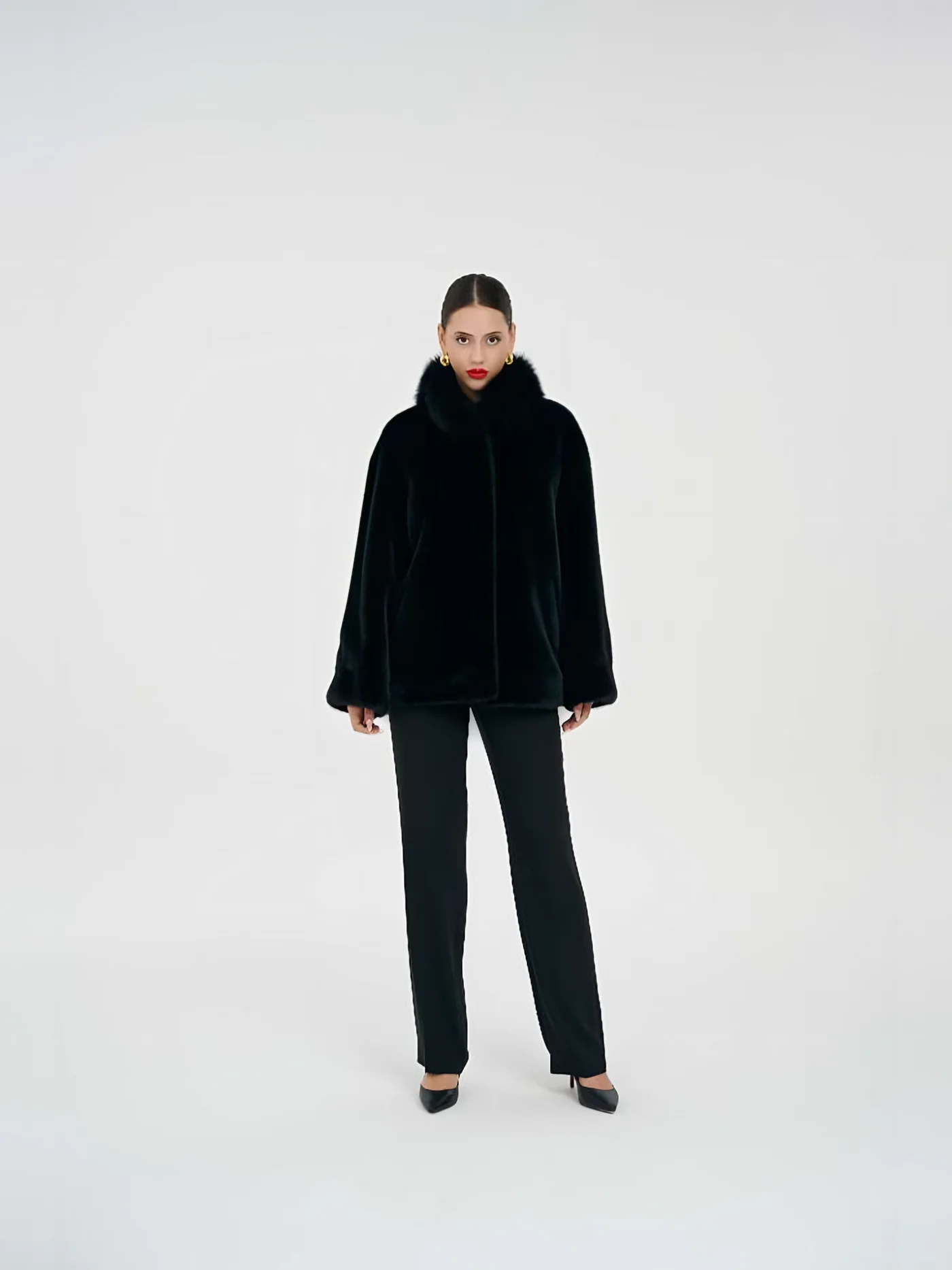 Short Plush Jacket — 模特身着 · 1/1
