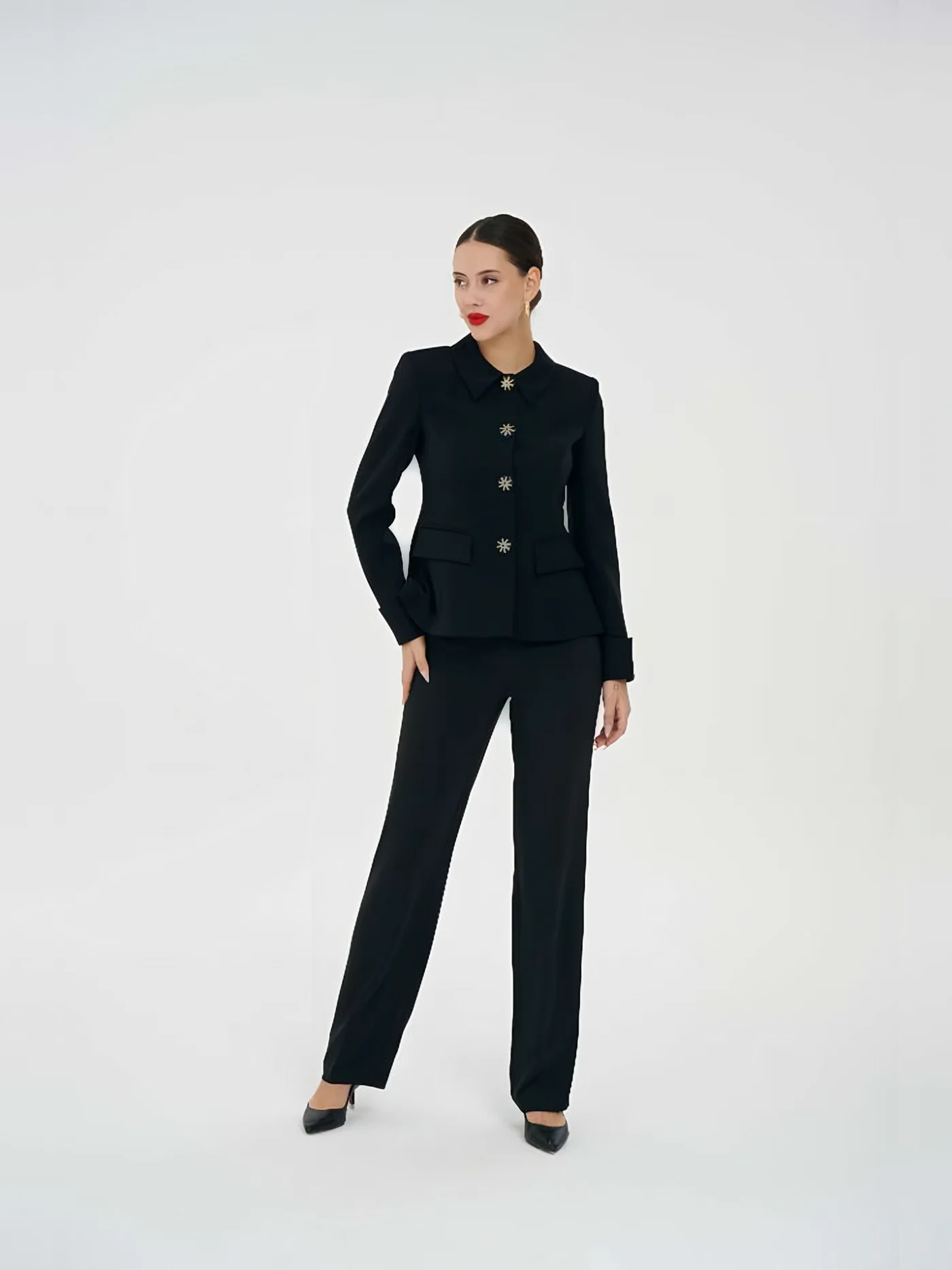 Buttoned Jacket — 模特身着 · 1/1
